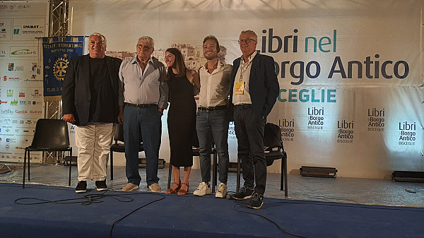 Video integrale della presentazione a Libri nel Borgo Antico del libro "Mia carissima mogliettina. Storia di un Internato Militare Italiano" di Maria Chiara Dell'Orco eseguita a cura del Rotary Club Bisceglie