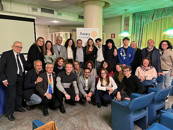 Il Rotary per i giovani: Ryla distrettuale, Ryla nazionale, Rypen, Rotary Road to Your Job