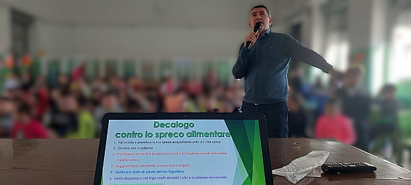 L’uomo della gentilezza incisiva, il mondo rotariano dice addio a Mino Dell’Orco