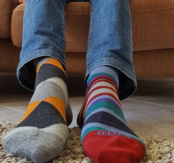 Il Rotaract Bisceglie lancia l'hashtag #calzinispaiatibisceglie per celebrare la Bellezza della Diversità